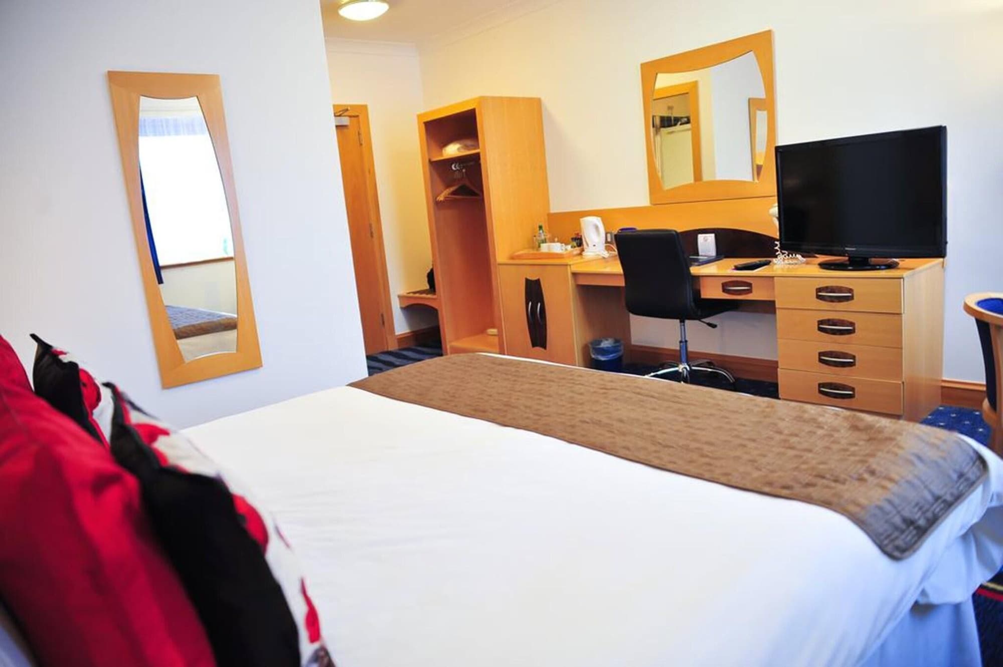 The Park Hotel, Room