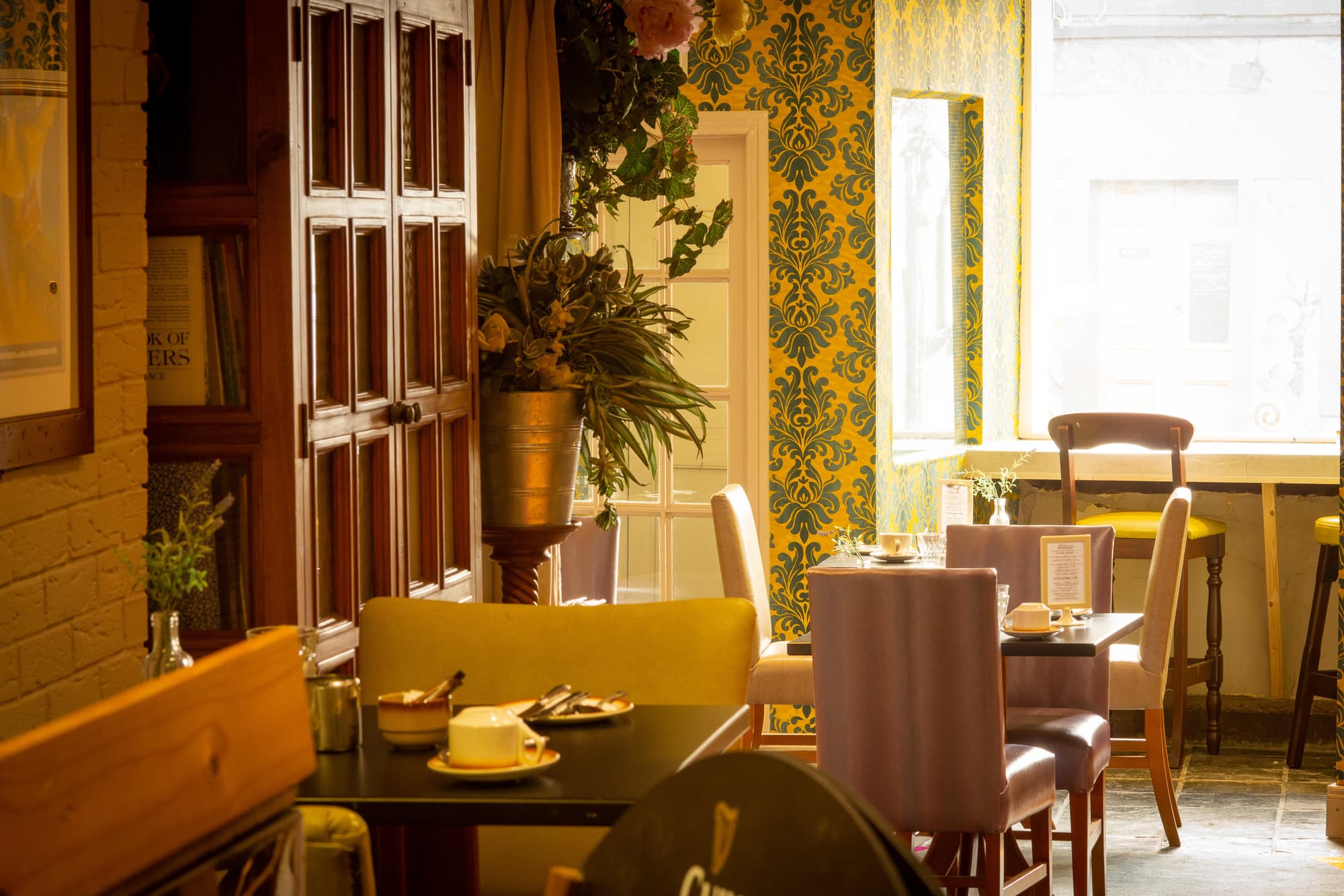 Ashley Hotel, Restaurant