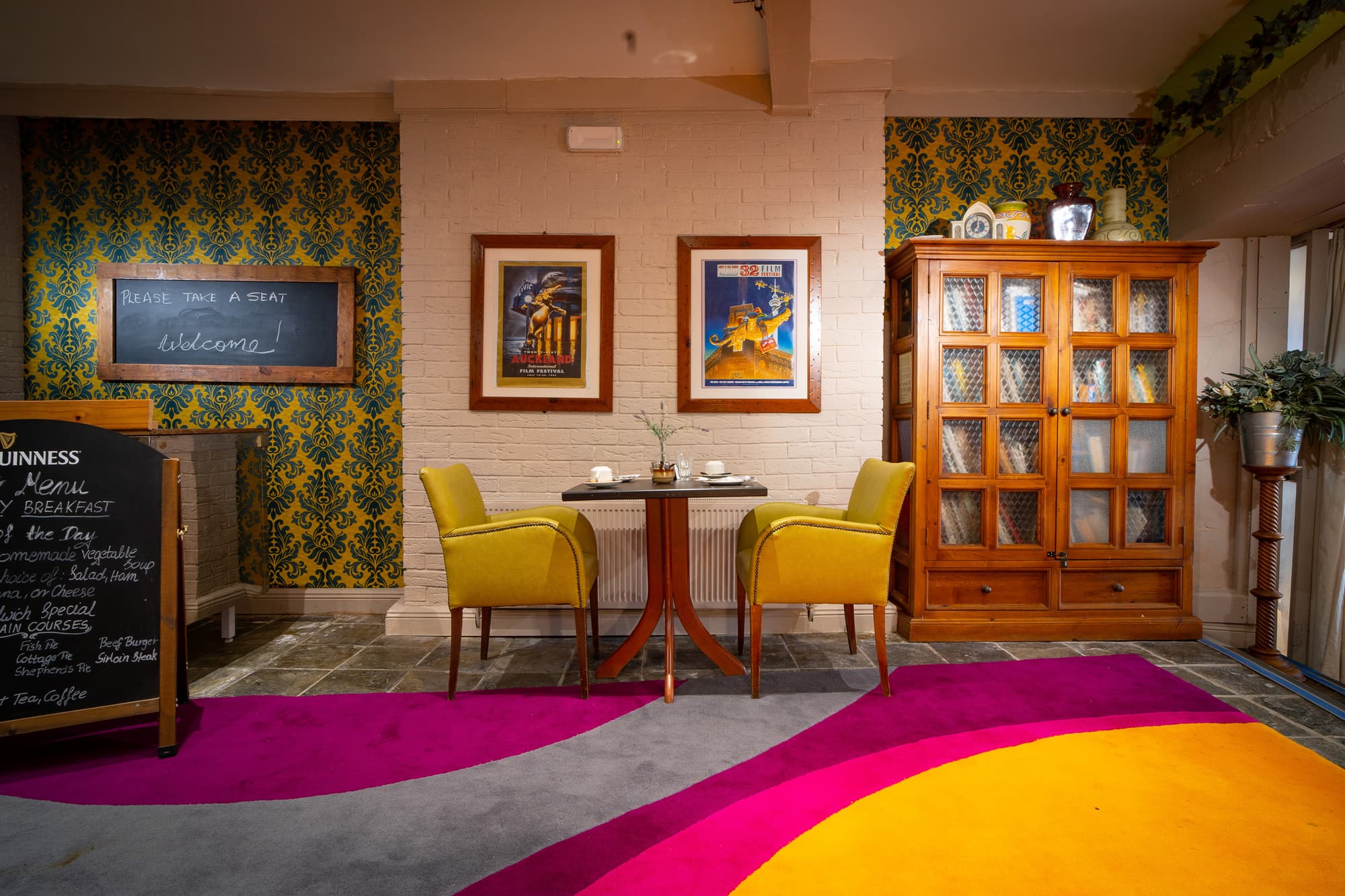 Ashley Hotel, Restaurant