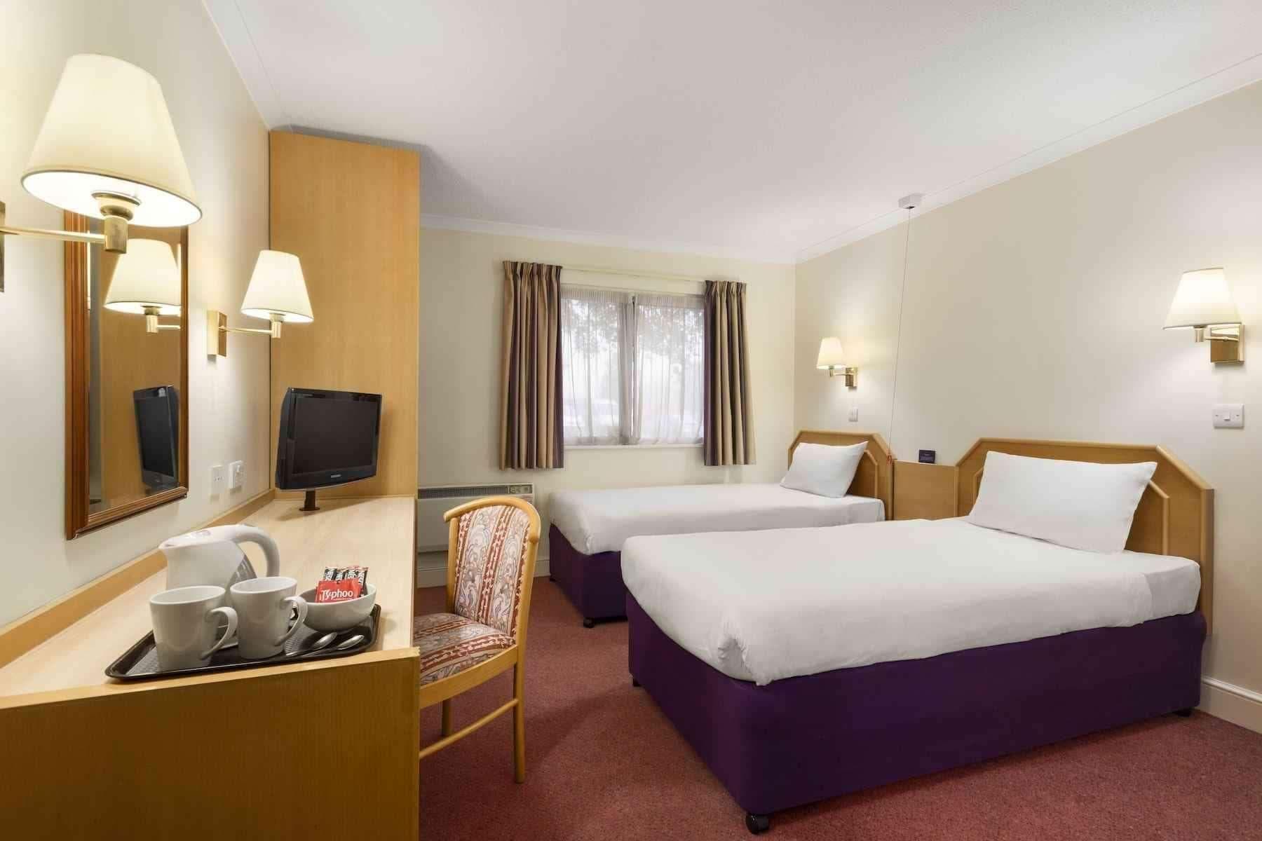 Days Inn by Wyndham Cannock Norton Canes M6 Toll, Room