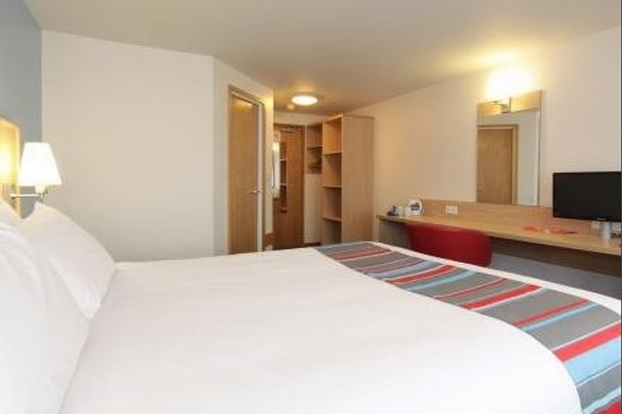 Travelodge Camberley Central, Room