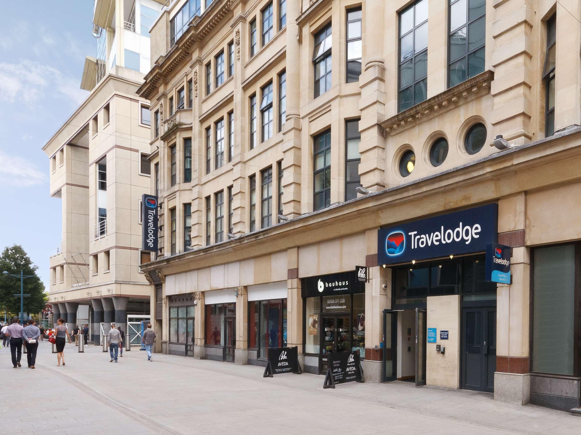 Travelodge Cardiff Central Queen Street, General view