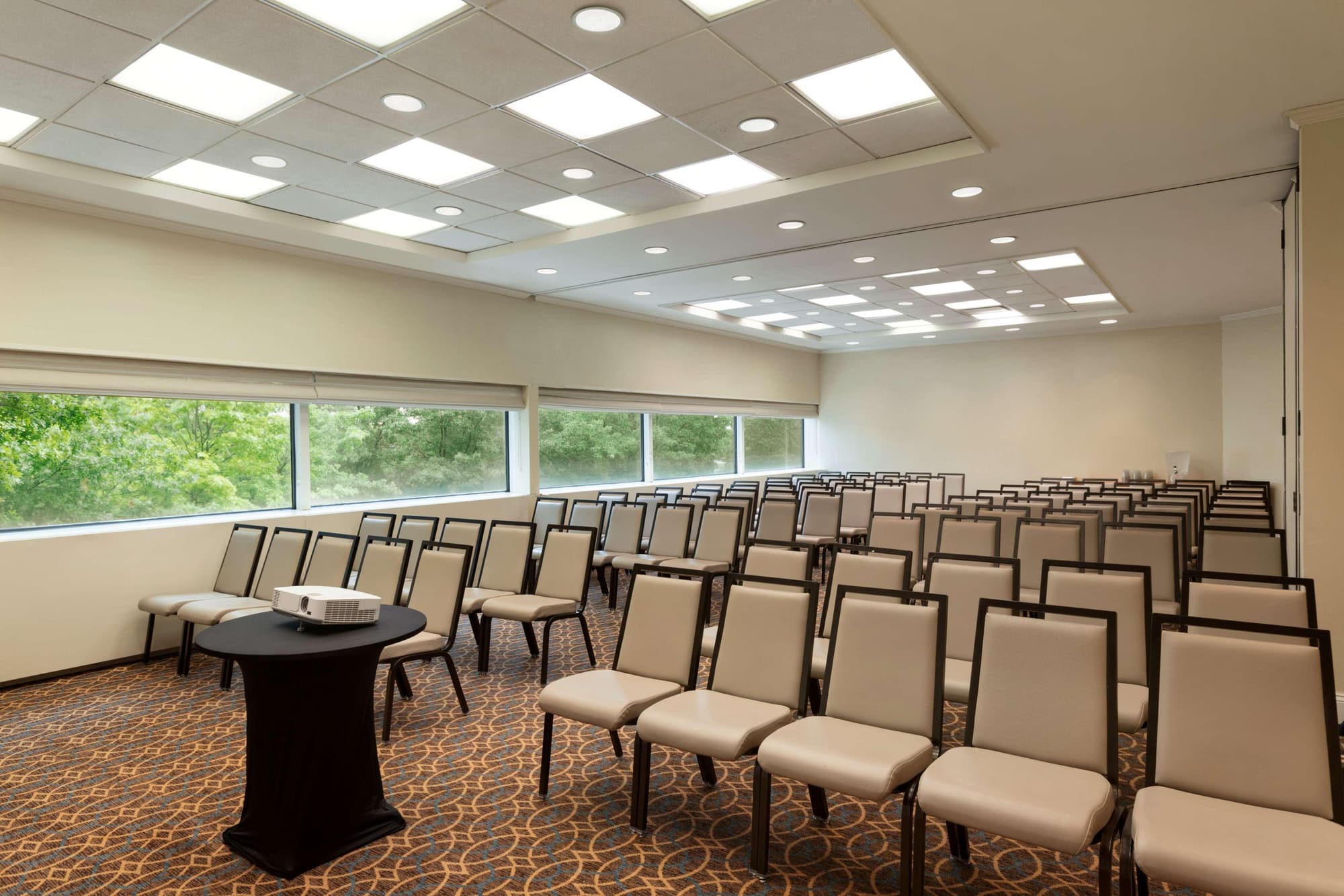 Park Hotel At Meadowlands, Conferences
