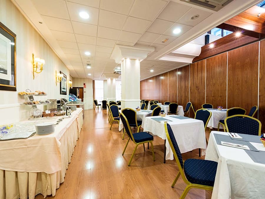 Hotel Infantas de Leon, General view