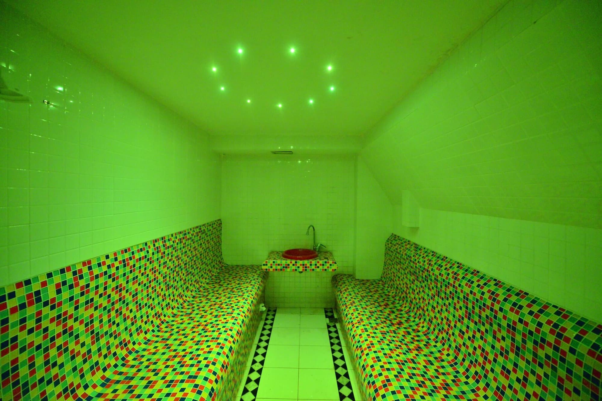 Hotel Te Stela Resort, Sports and Entertainment