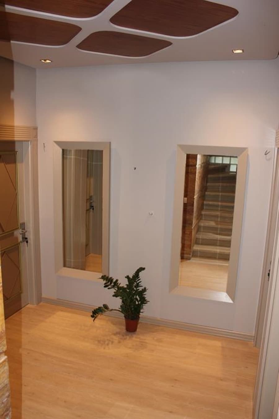 Residenca Desaret, Lobby