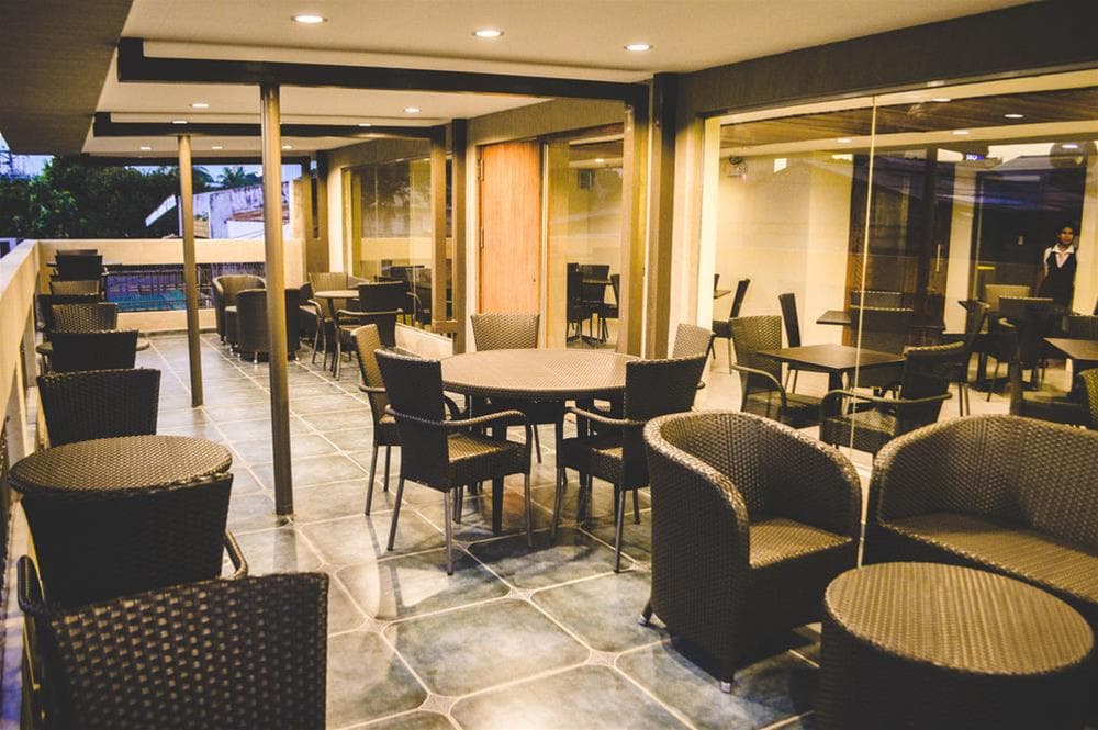 Cebu R Hotel - Mabolo, Bar