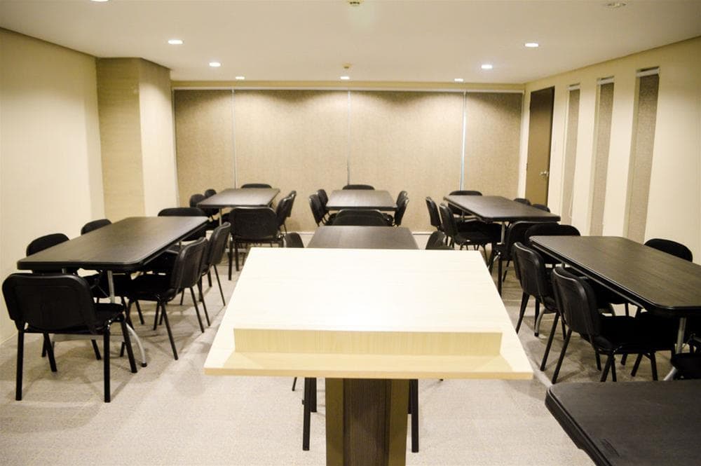 Cebu R Hotel - Mabolo, Conferences