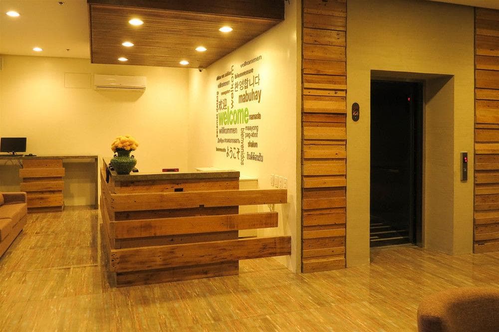 Cebu R Hotel - Mabolo, Lobby