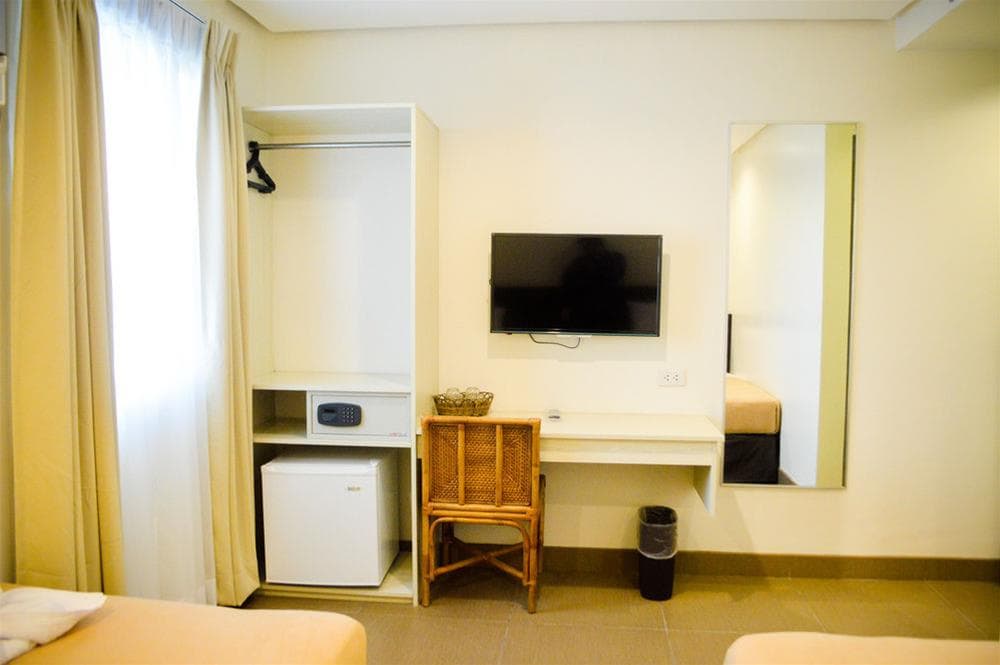 Cebu R Hotel - Mabolo, Room