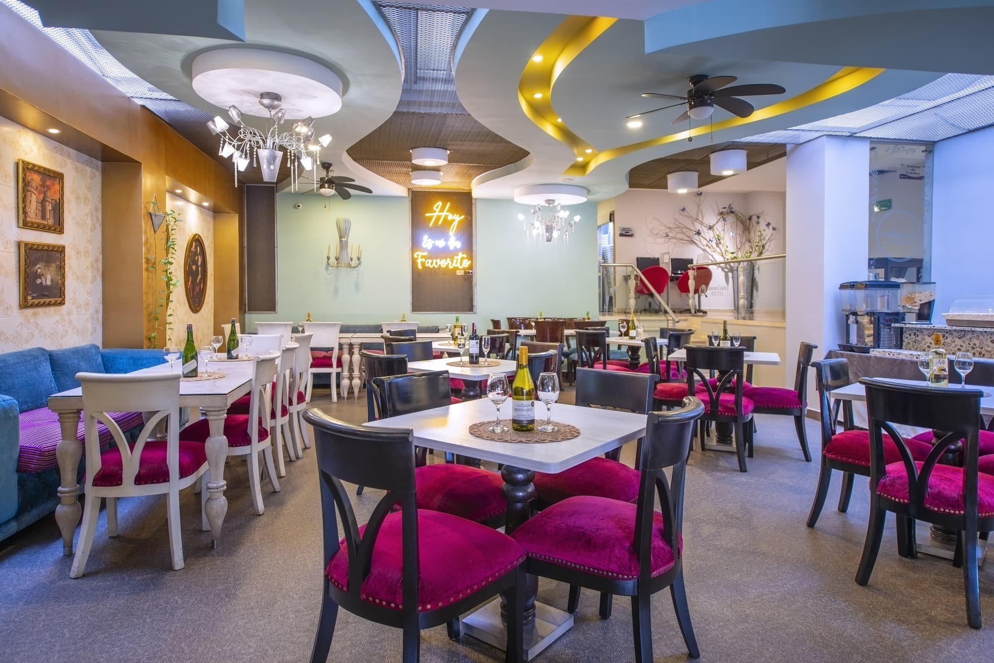 Cabecera Country, Restaurant