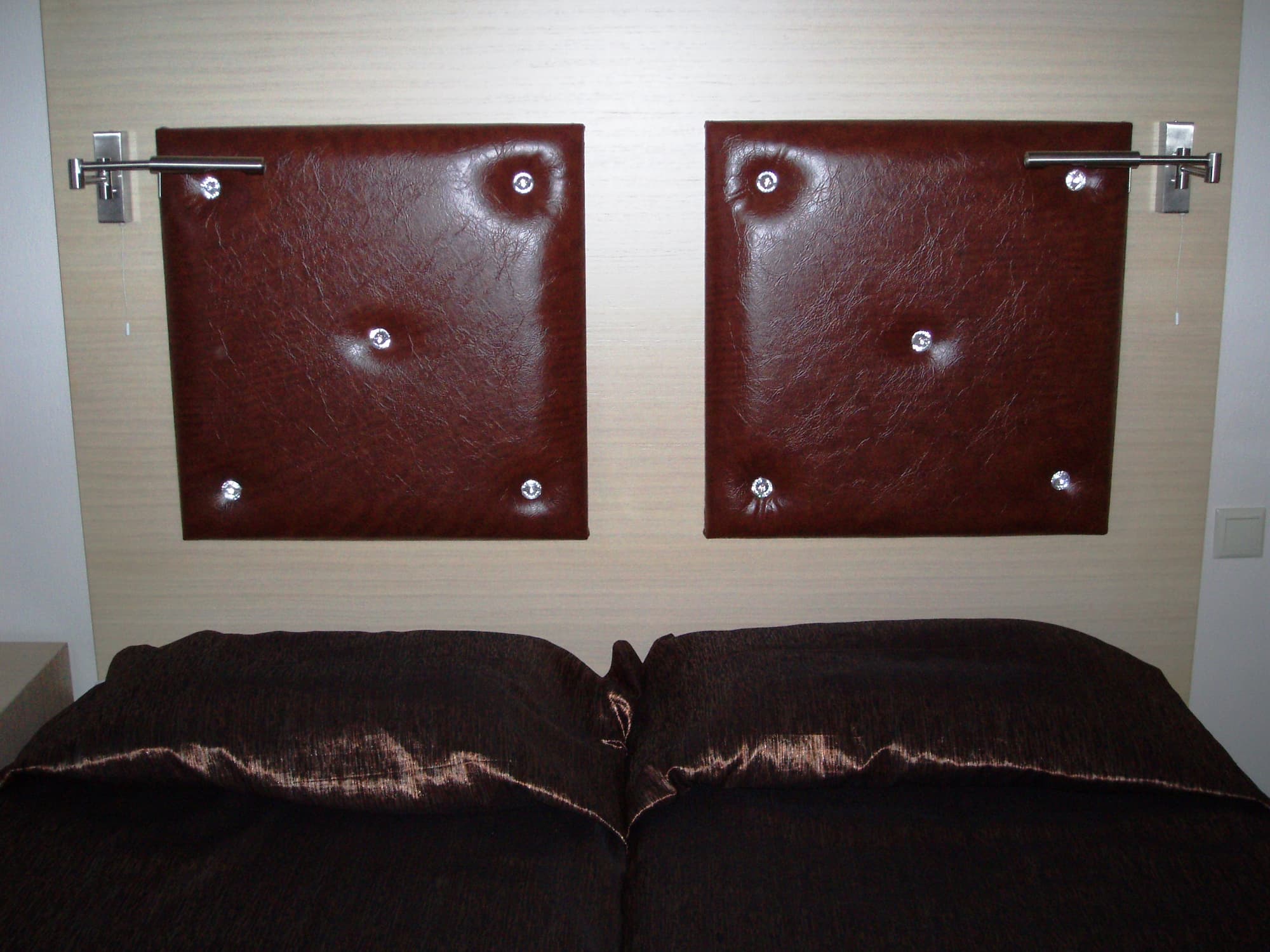 4-You Apartments, Room