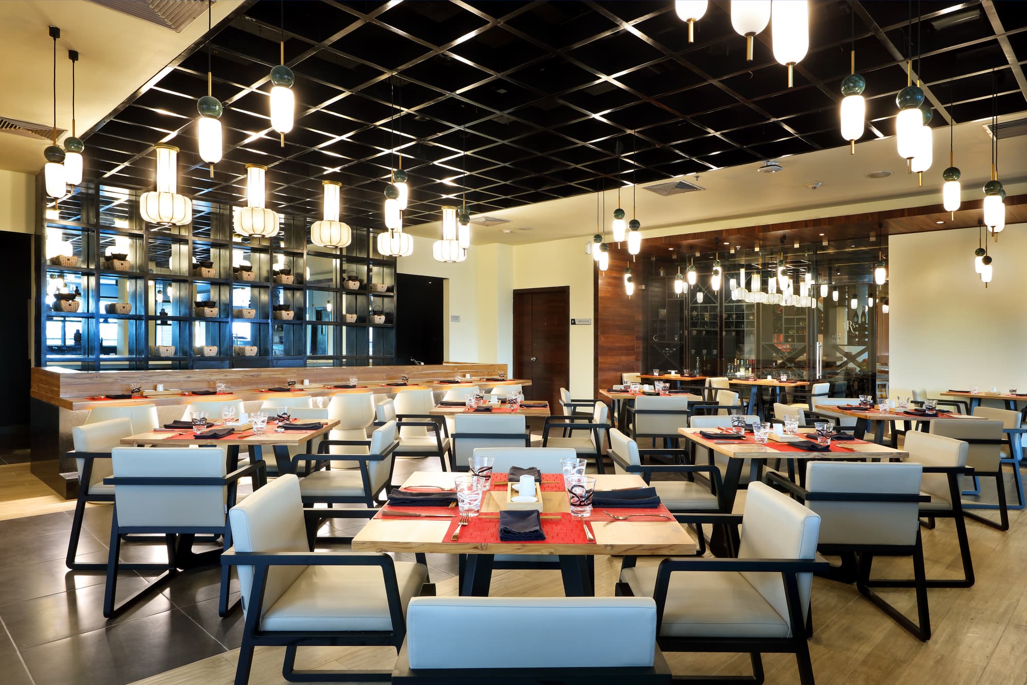 TRS Cap Cana Waterfront & Marina Hotel, Restaurant