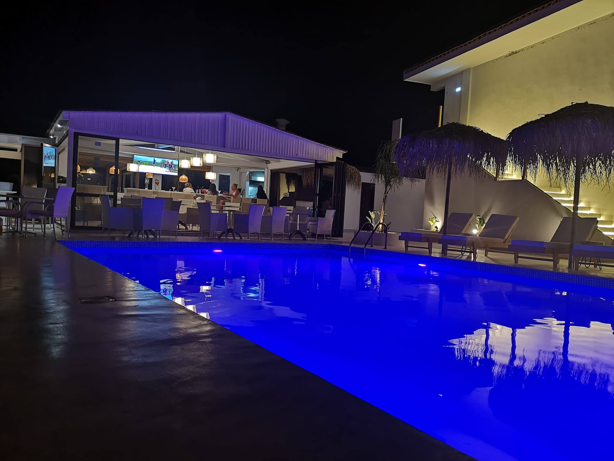 Alia suites & Alia beachfront suites and spa, General view