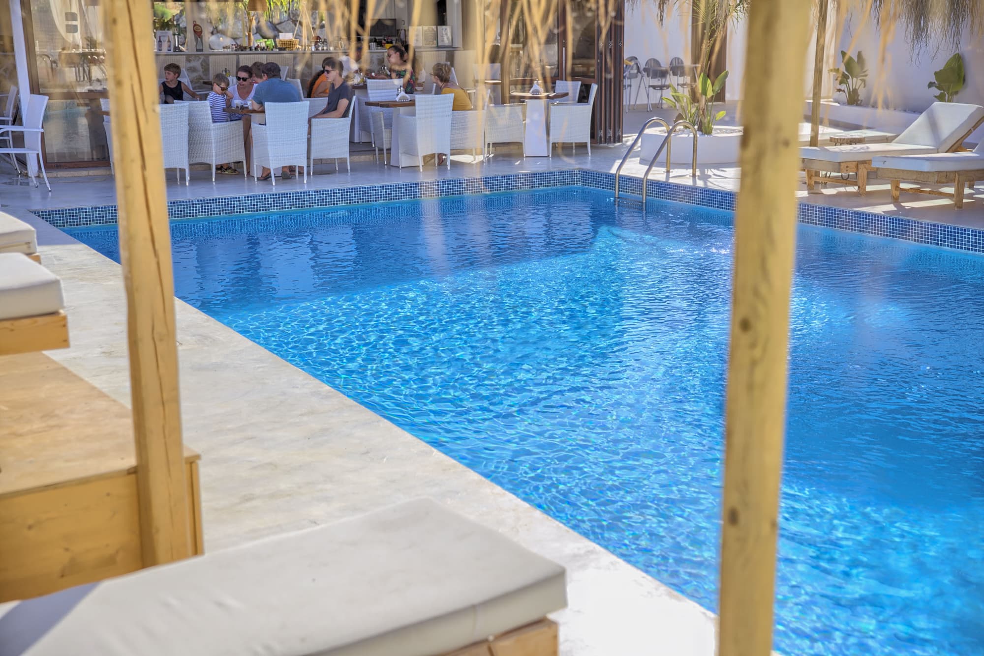 Alia suites & Alia beachfront suites and spa, Pool