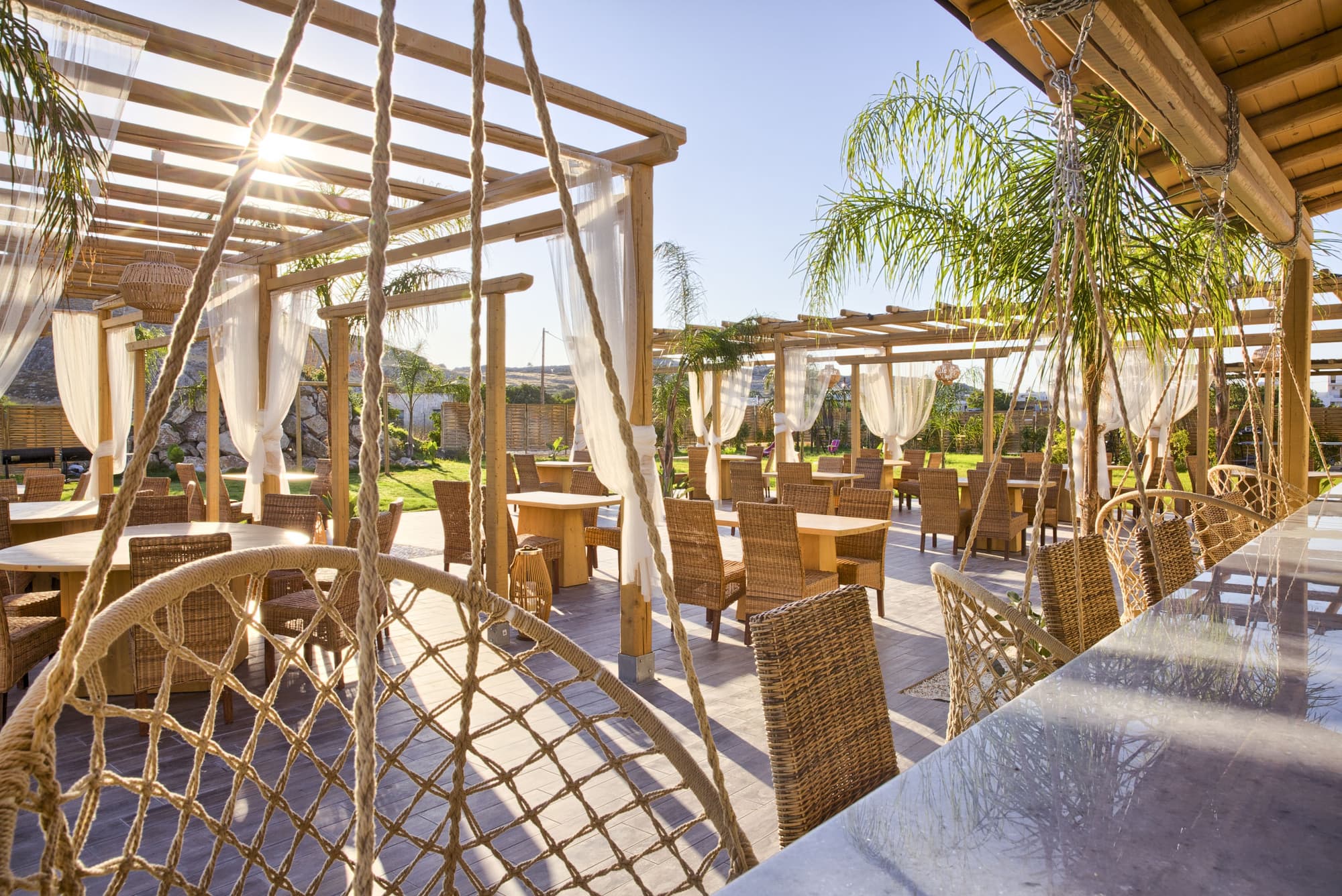 Alia suites & Alia beachfront suites and spa, Restaurant