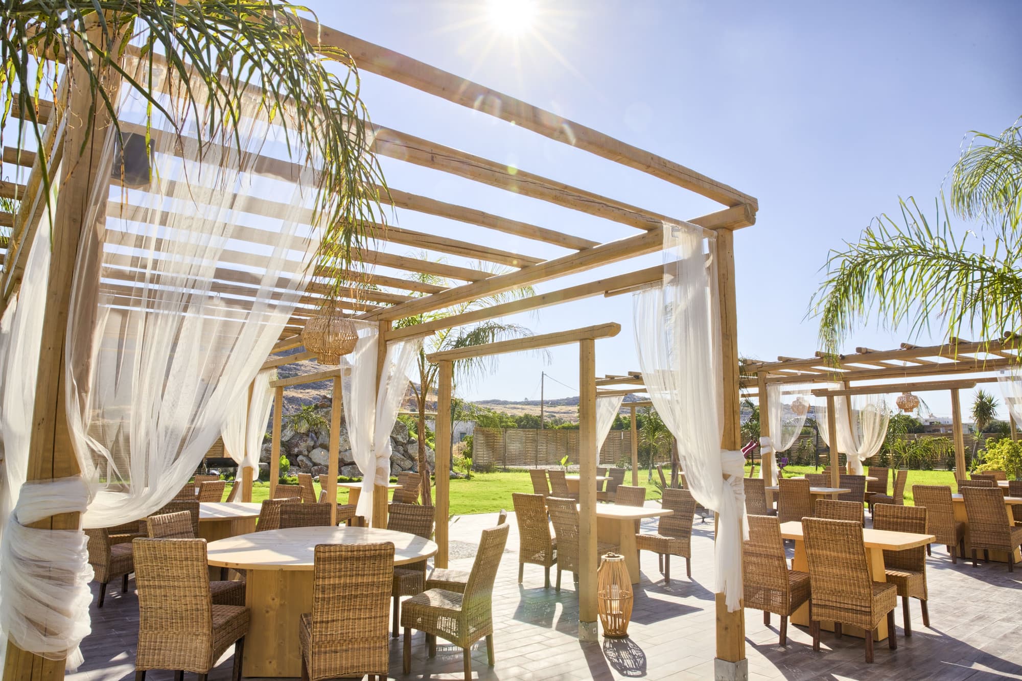 Alia suites & Alia beachfront suites and spa, Restaurant