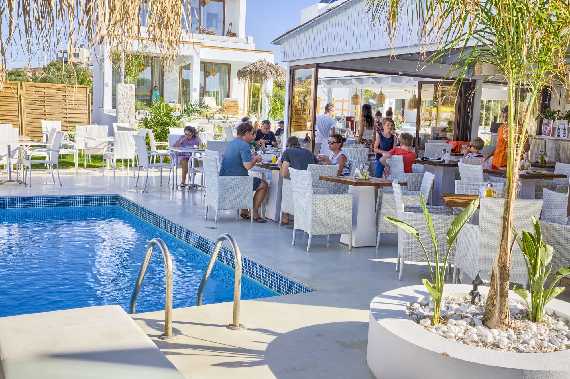 Alia suites & Alia beachfront suites and spa, Restaurant