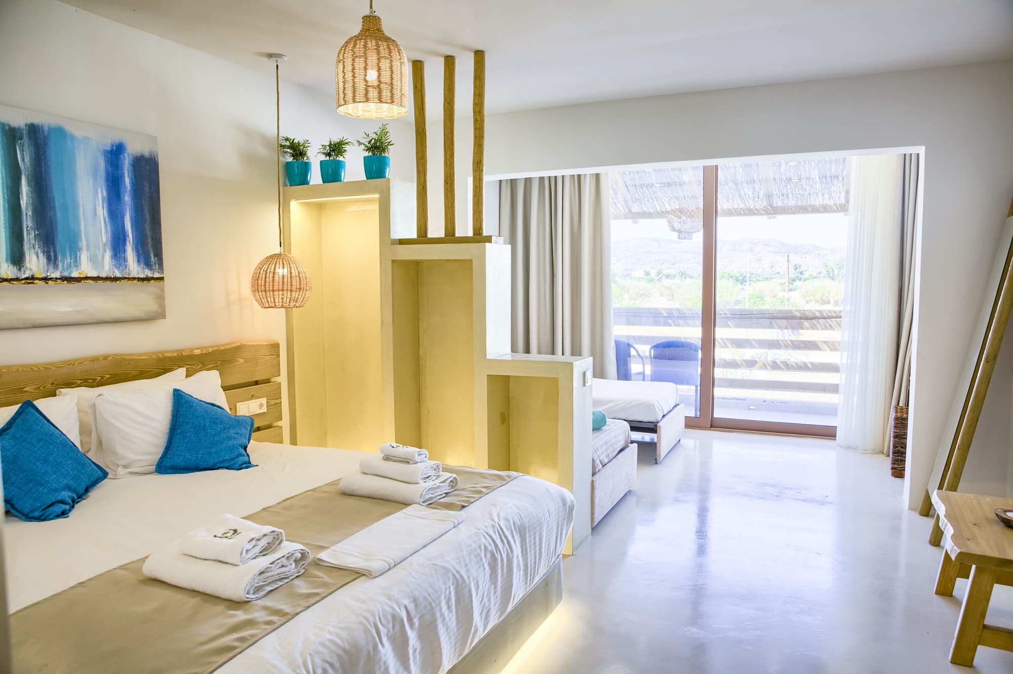 Alia suites & Alia beachfront suites and spa, Room