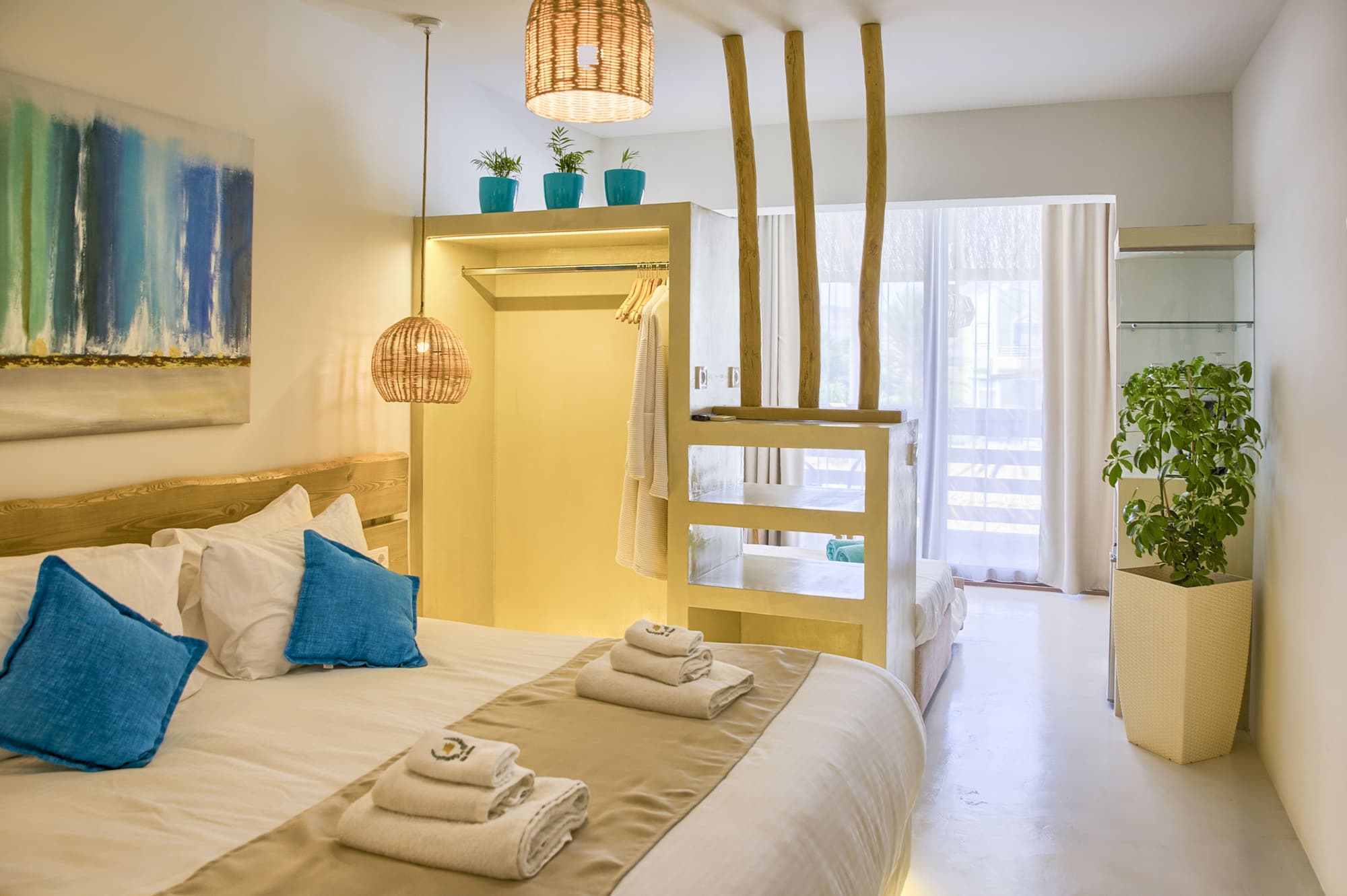 Alia suites & Alia beachfront suites and spa, Room