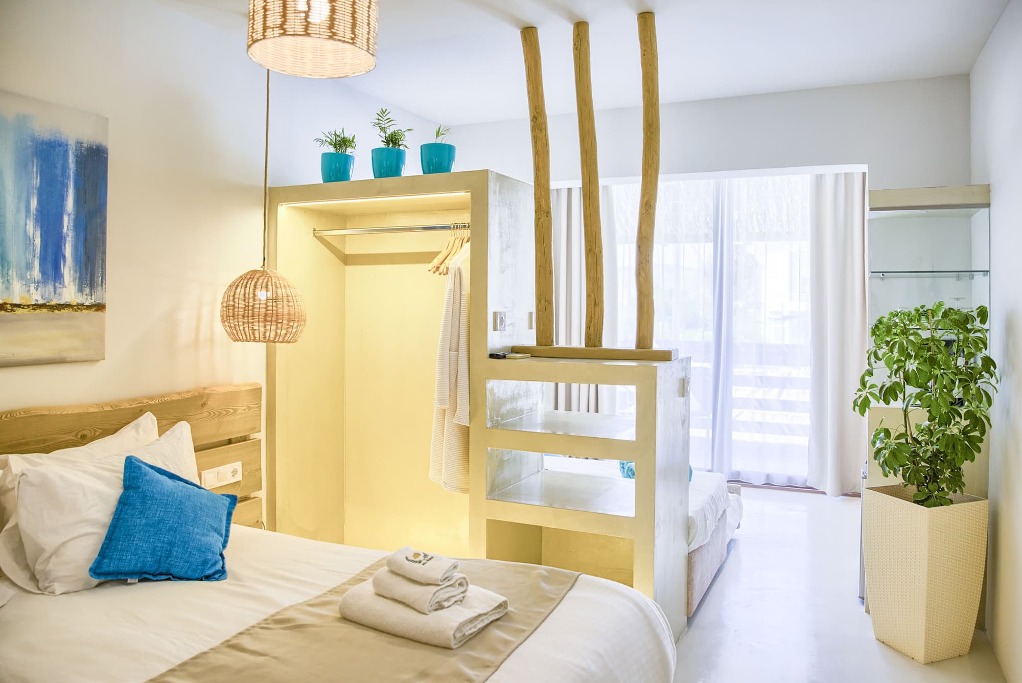 Alia suites & Alia beachfront suites and spa, Room