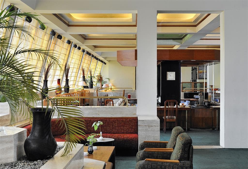 Abuja Continental Hotel, Lobby