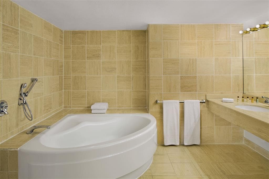 Abuja Continental Hotel, Room