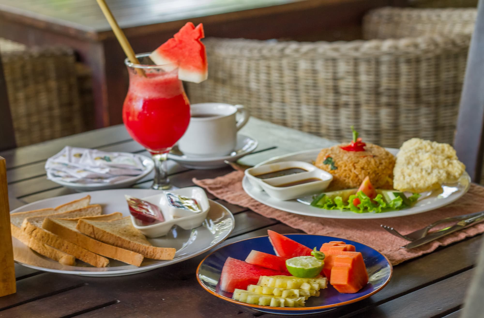 Suly Vegetarian Resort and Spa, Restaurant