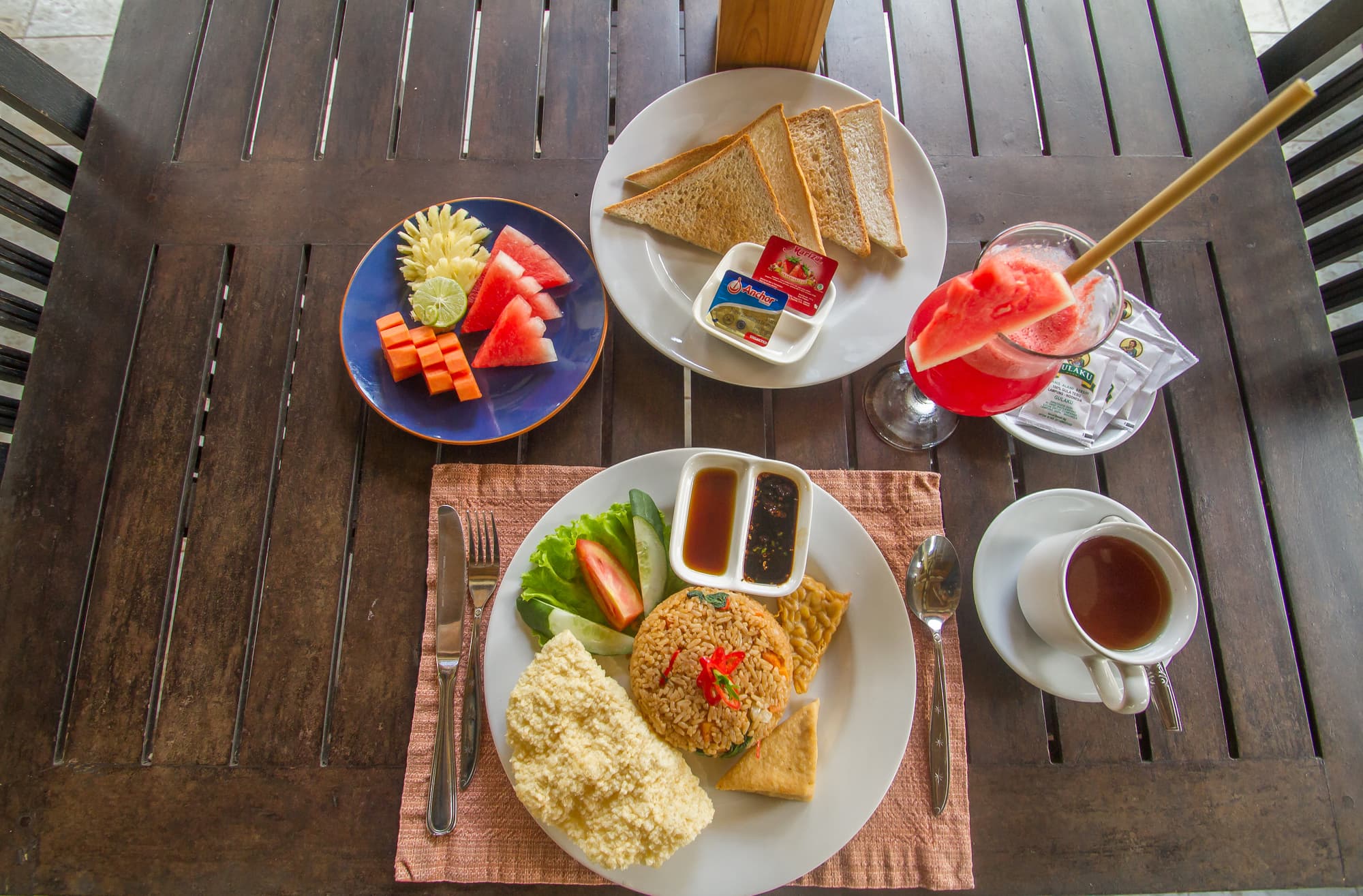 Suly Vegetarian Resort and Spa, Restaurant