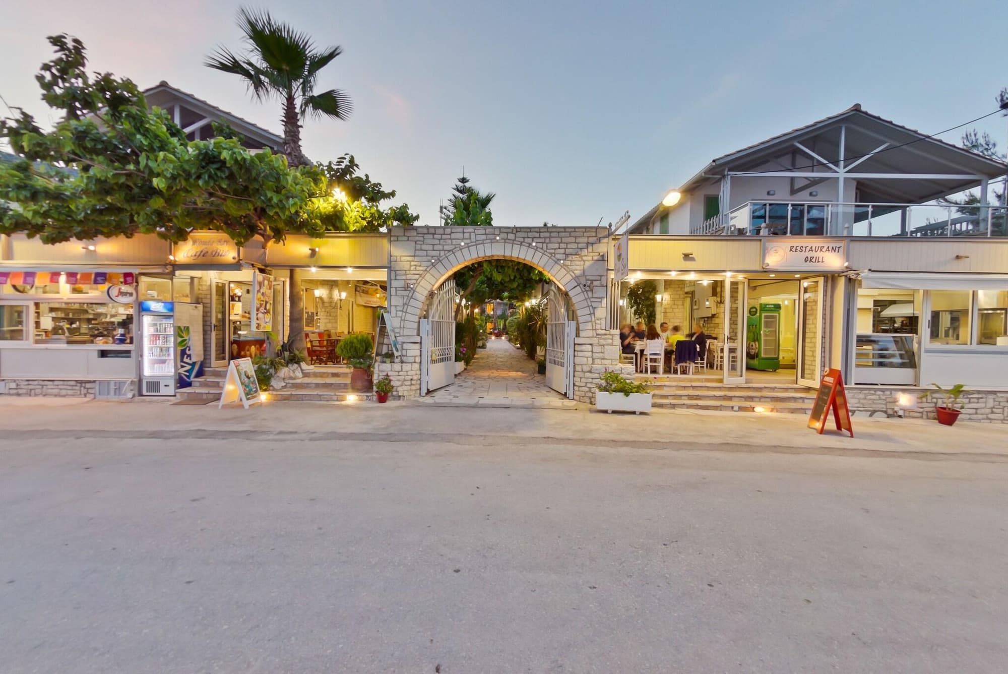 Rouda Bay Beach Hotel, General view