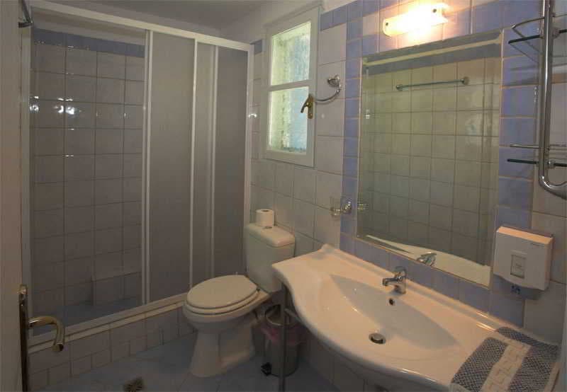 Rouda Bay Beach Hotel, Room