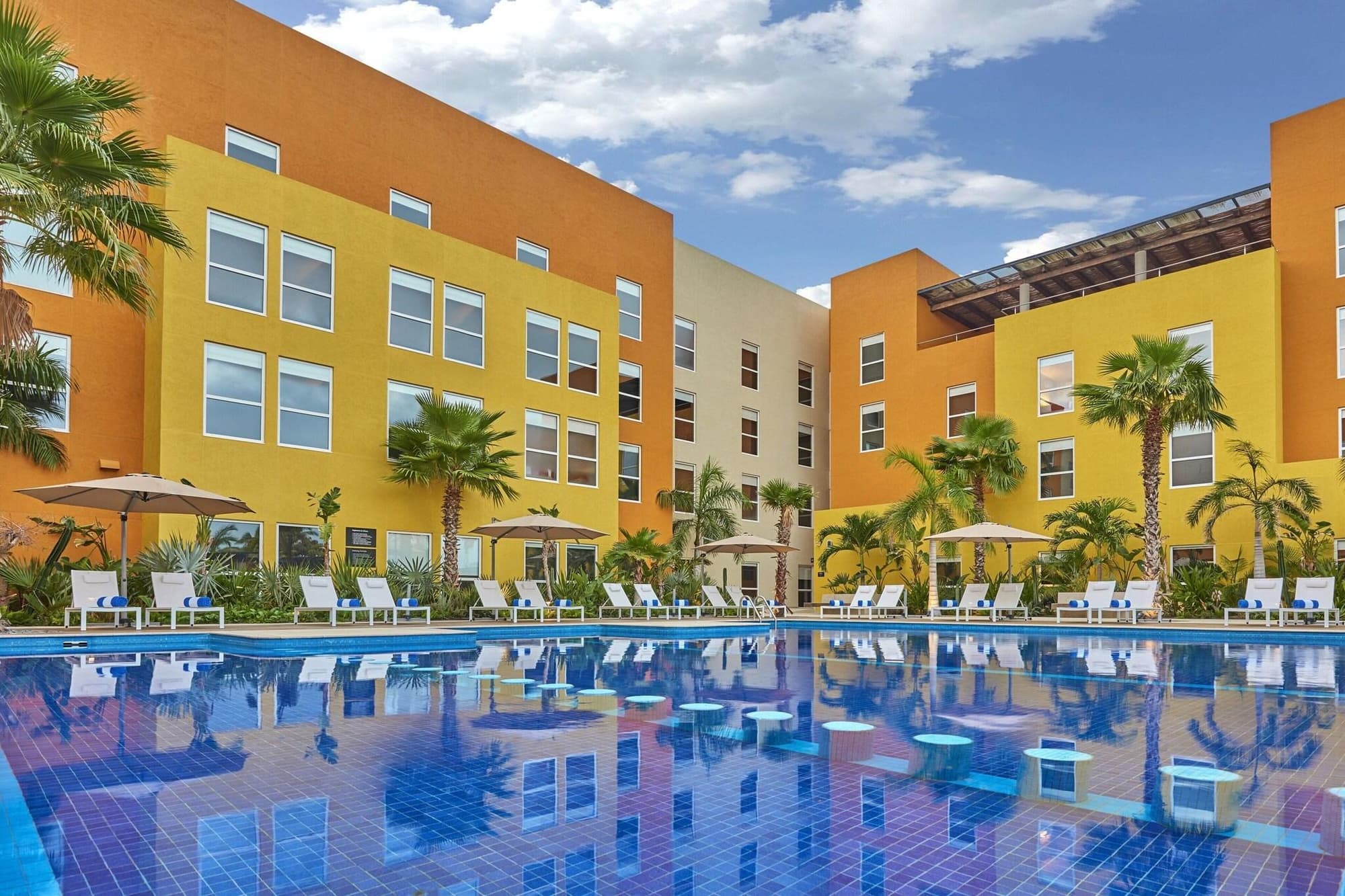 City Suites Cabo San Lucas, Pool