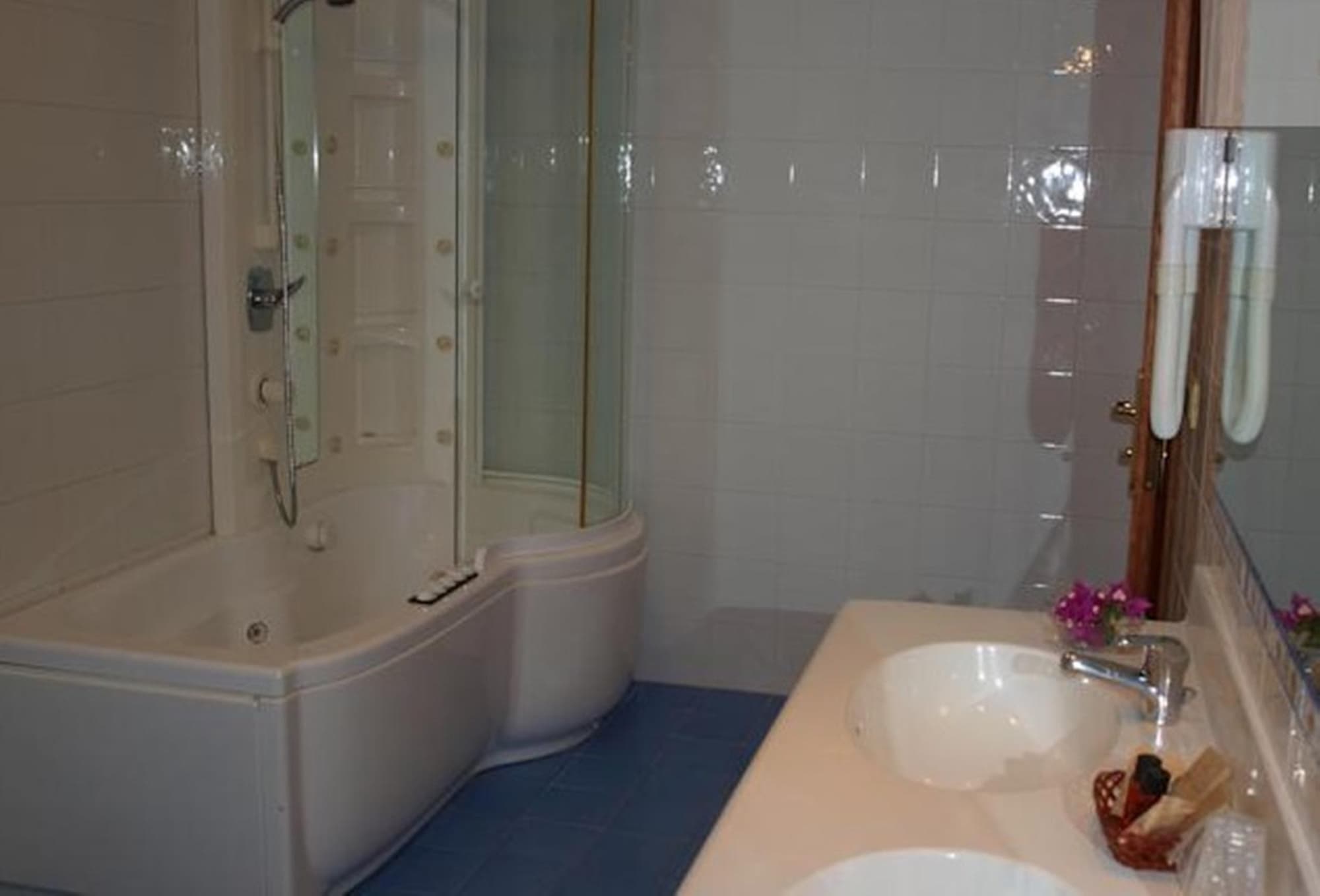 Zahira Resort & Village, Room