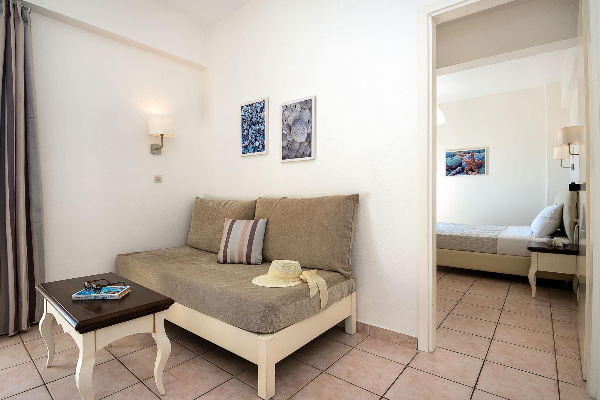 Diamond Apts and Suites, Room