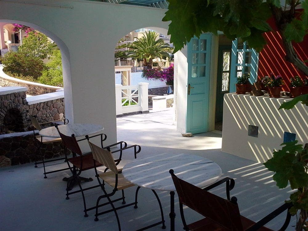 Villa Anneta, Terrace