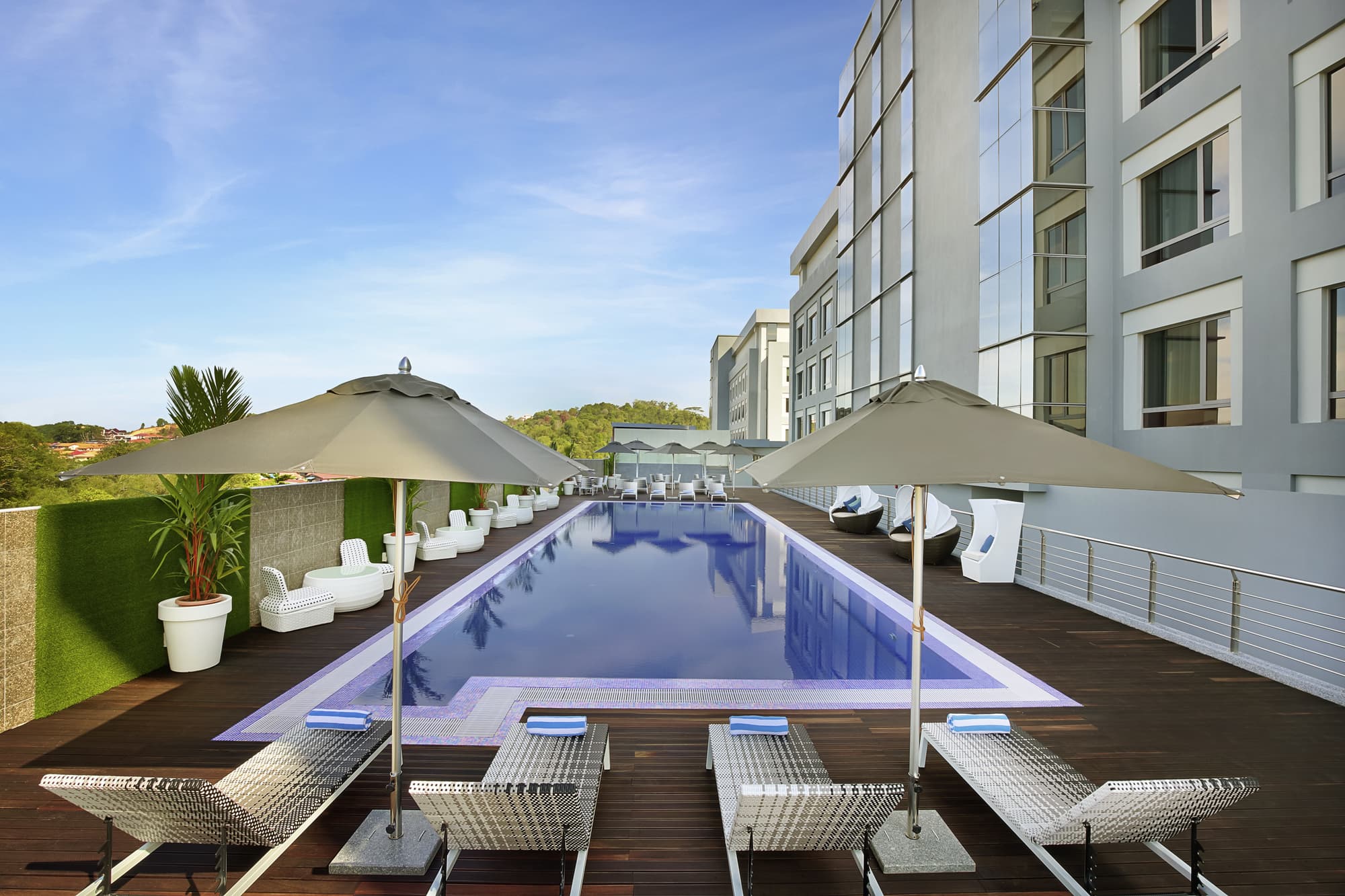 Avangio  Kota Kinabalu - Managed by Accors, Pool