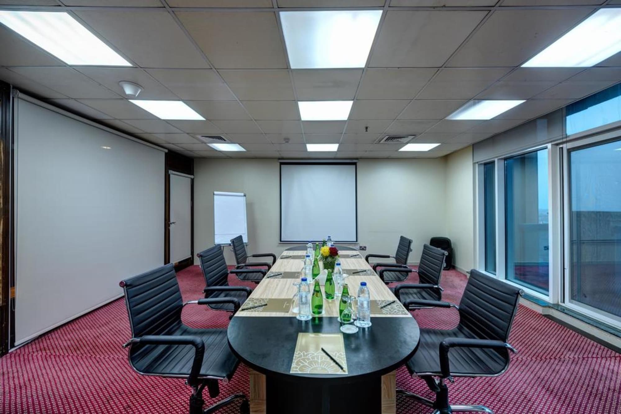 Sunday Mega Hotel Sheikh Zayed Road Near DIFC, Conferences