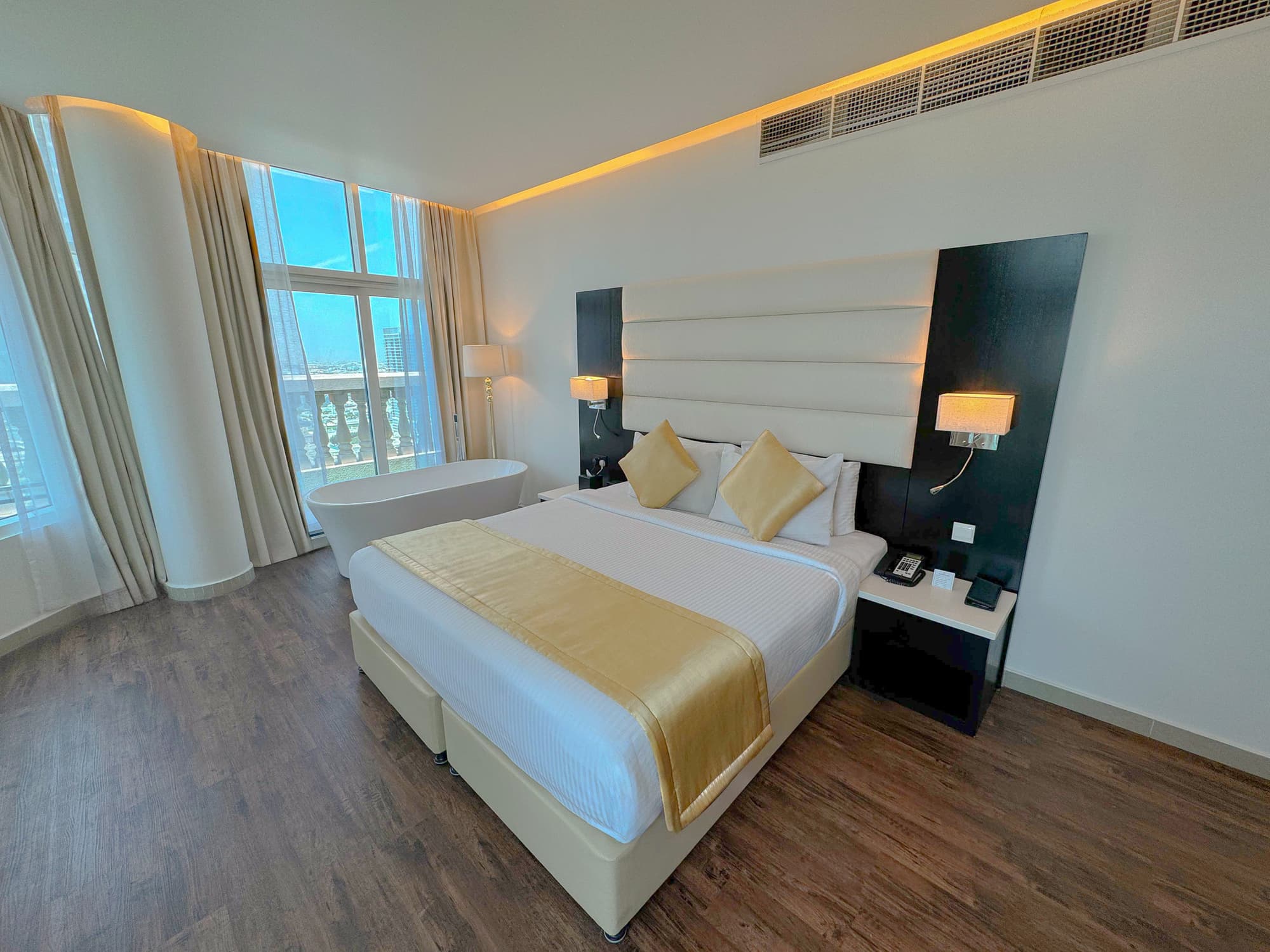 Sunday Mega Hotel Sheikh Zayed Road Near DIFC, Room