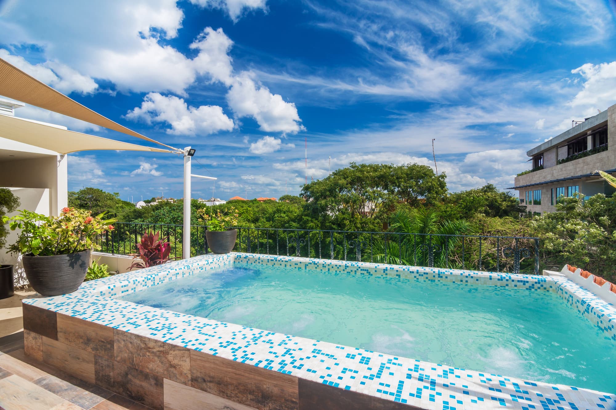 Suites Corazon, Pool