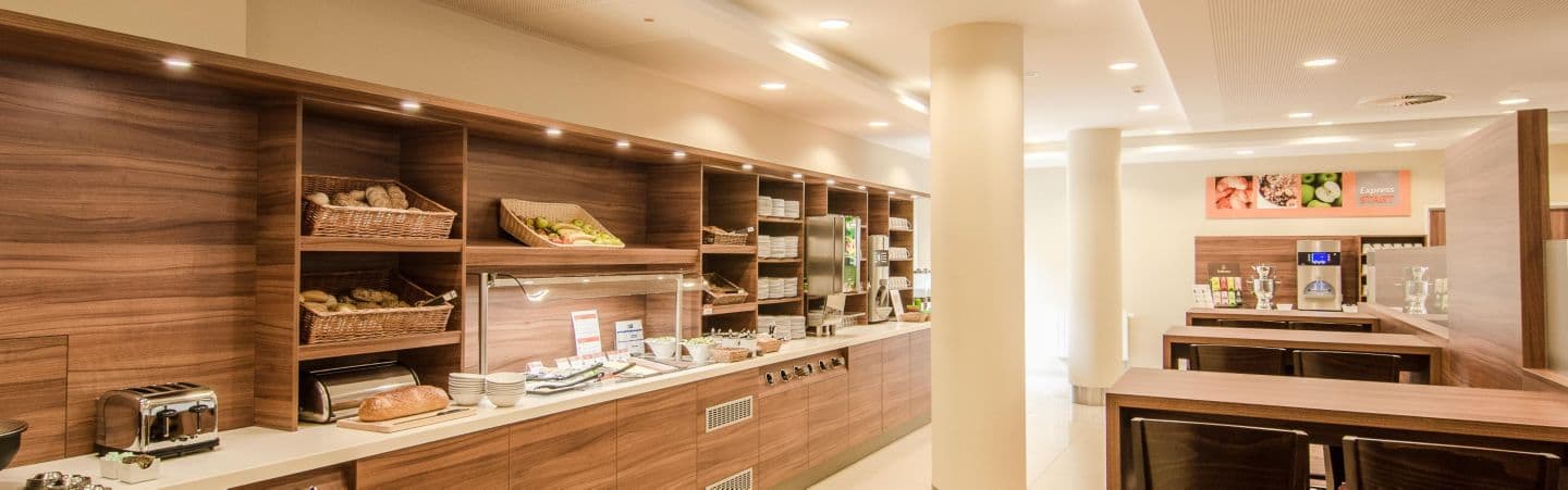 Premier Inn Düsseldorf City Centre, Restaurant