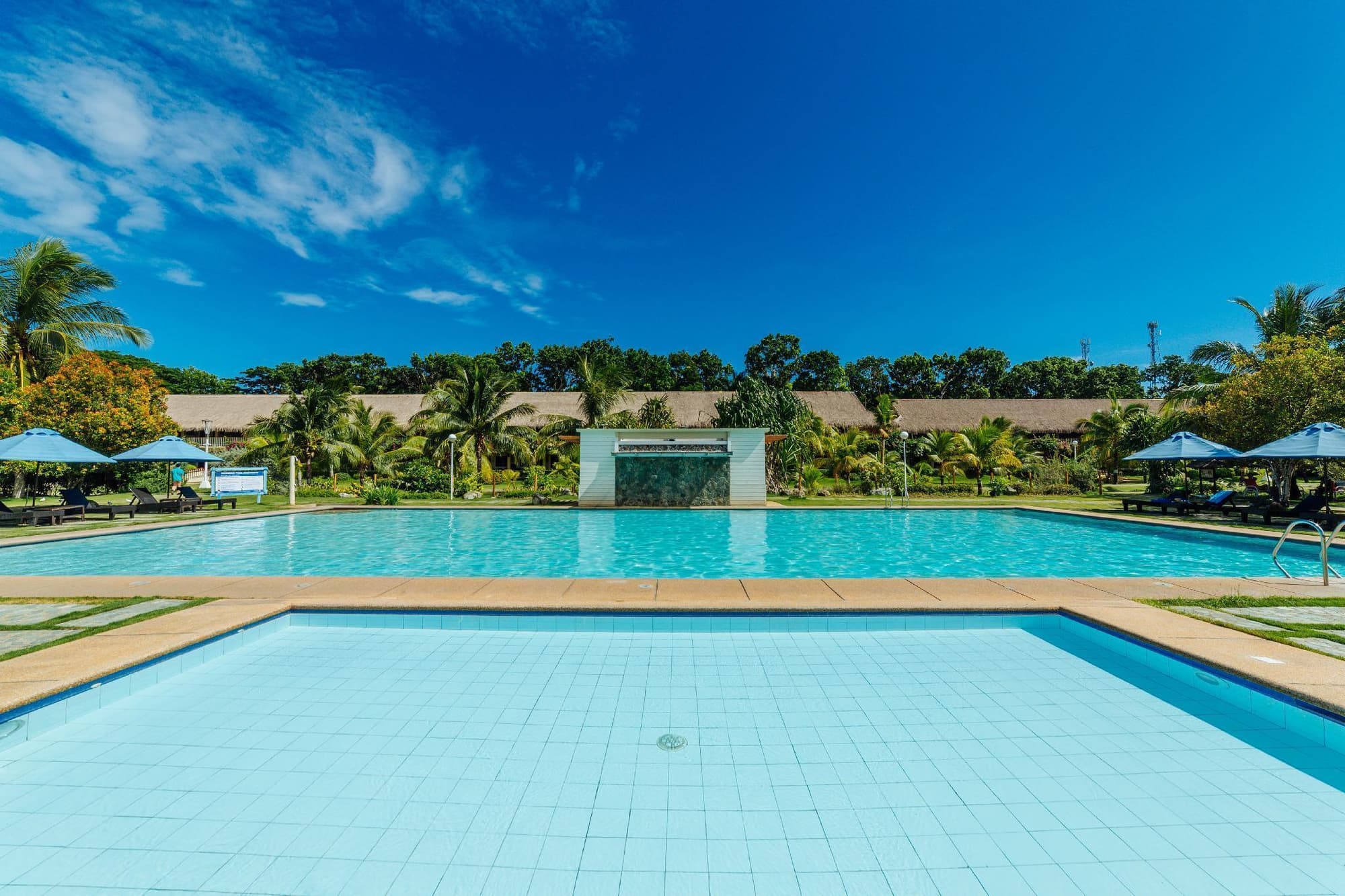 Bohol Beach Club Resort, Pool