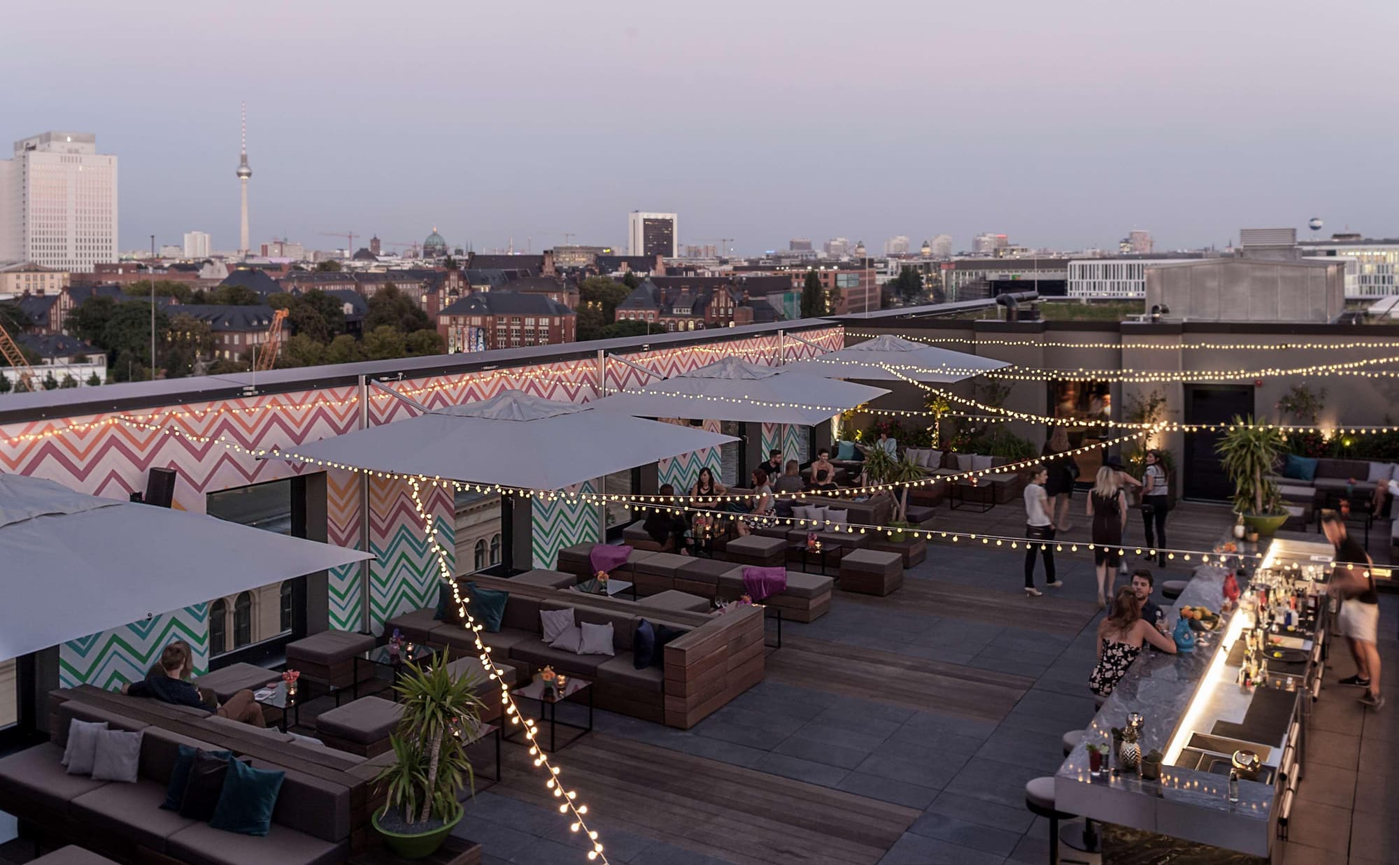 Amano Grand Central, Bar