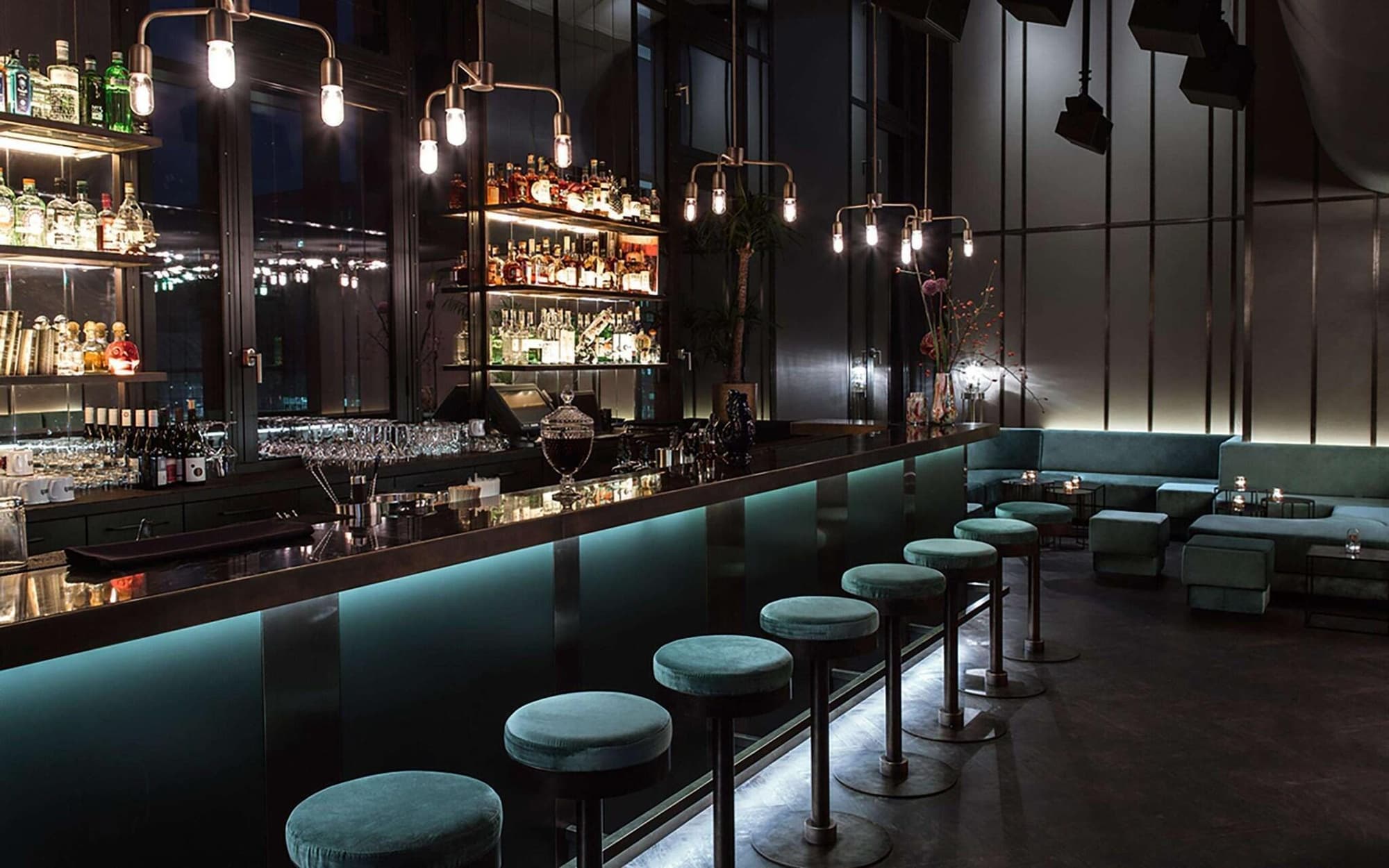 Amano Grand Central, Bar