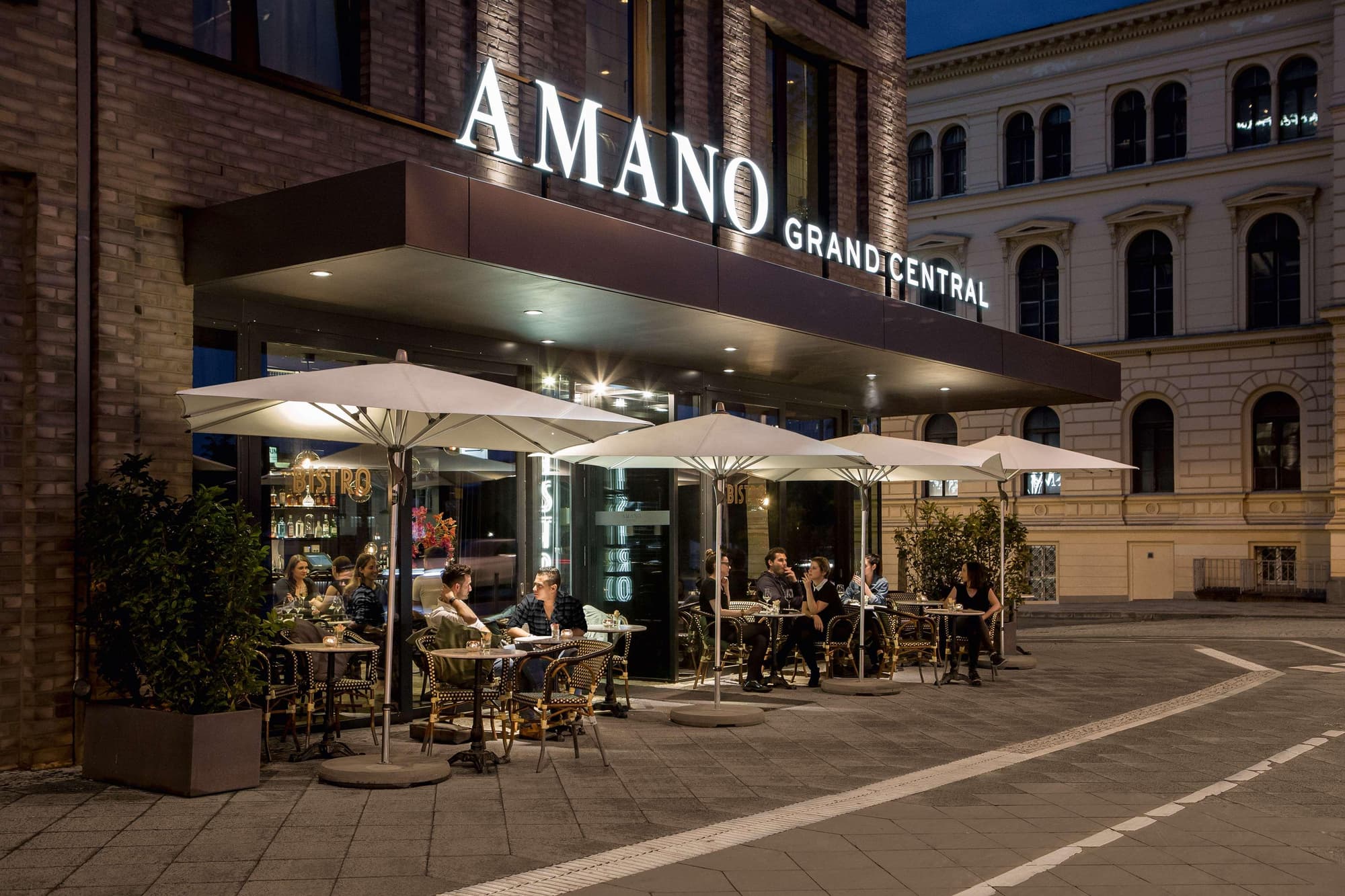 Amano Grand Central, Restaurant