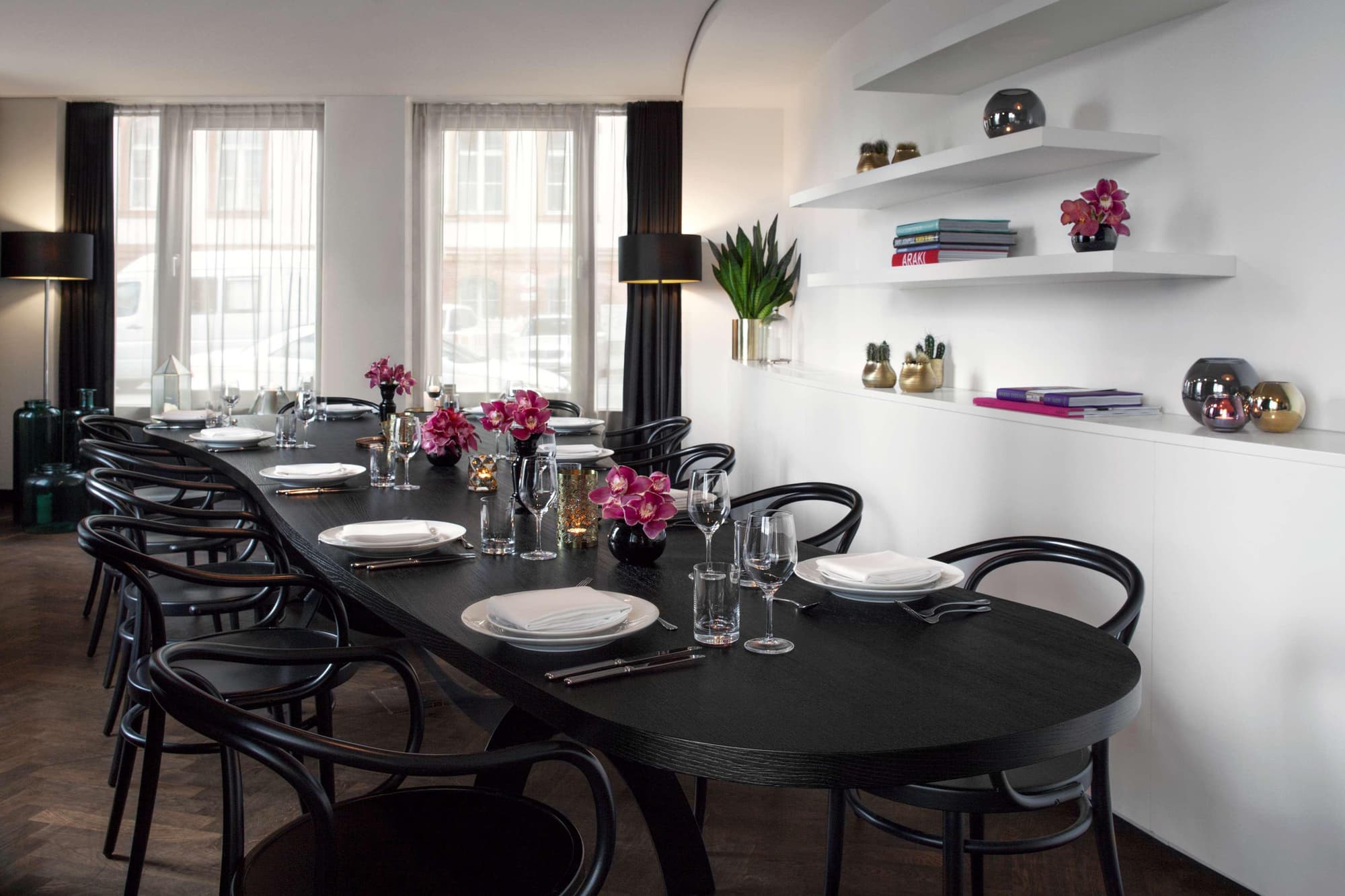 Amano Grand Central, Restaurant