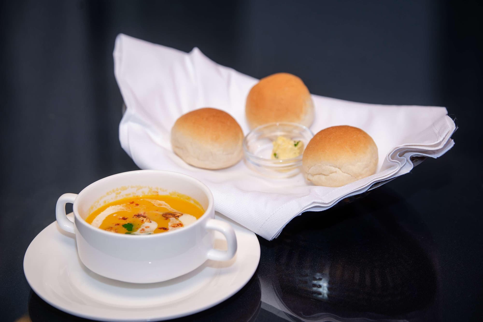 Best Western Plus Peninsula Hotel, Restaurant