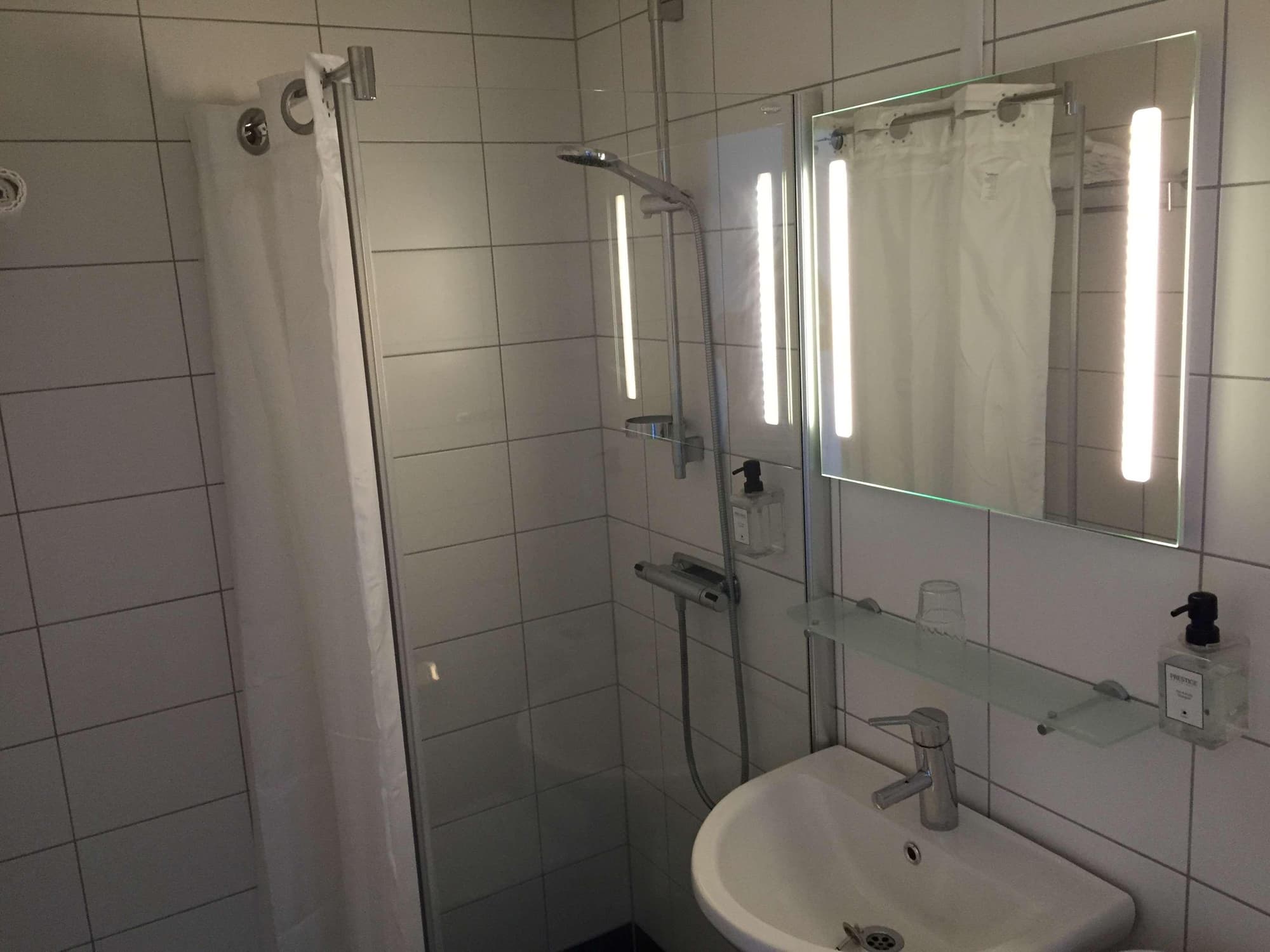 Best Western Plus Peninsula Hotel, Room