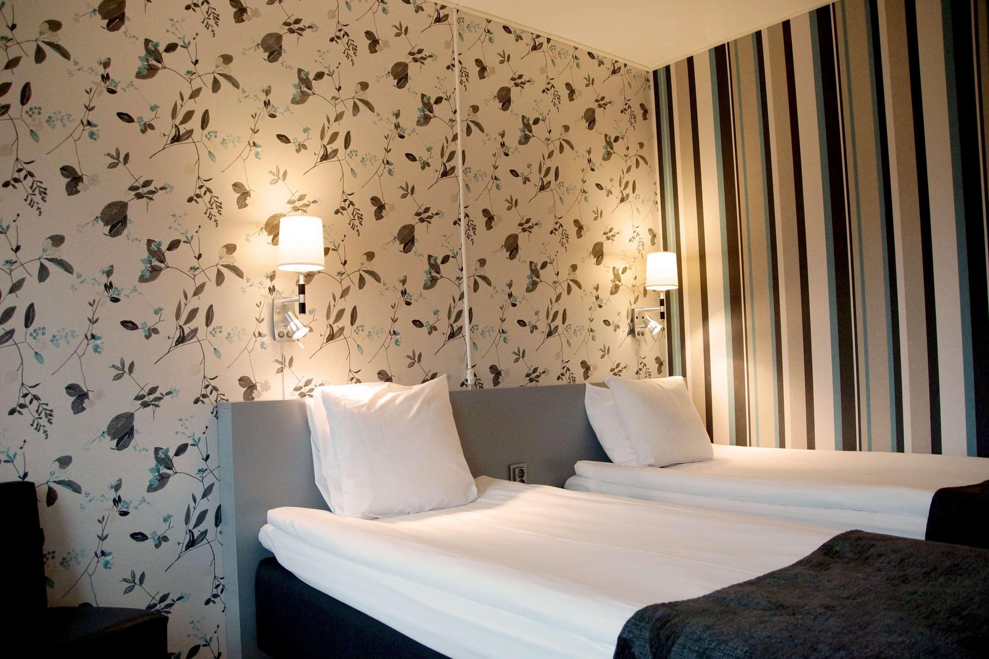 Best Western Plus Peninsula Hotel, Room