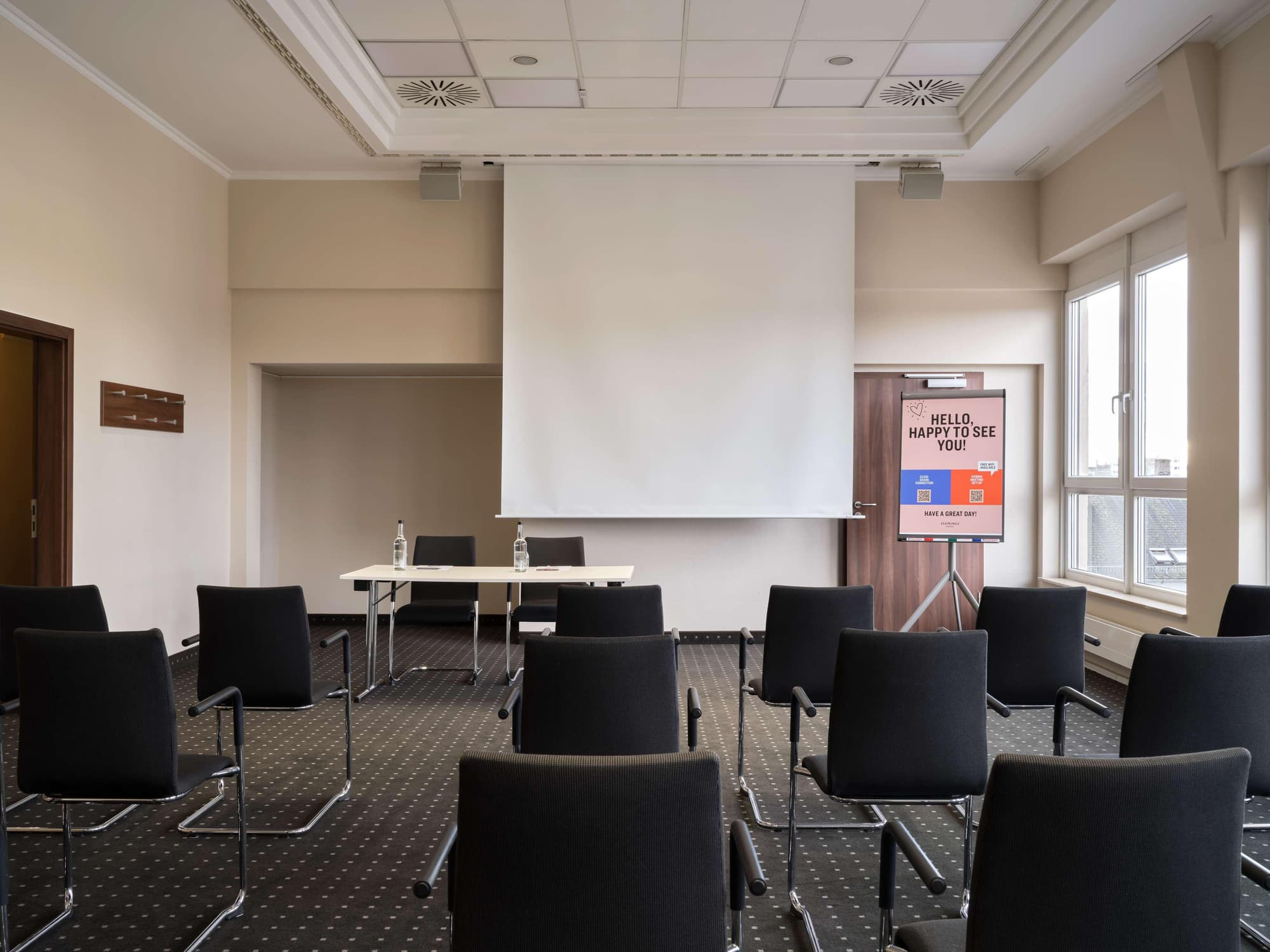 Flemings Hotel Frankfurt Main-Riverside, General view