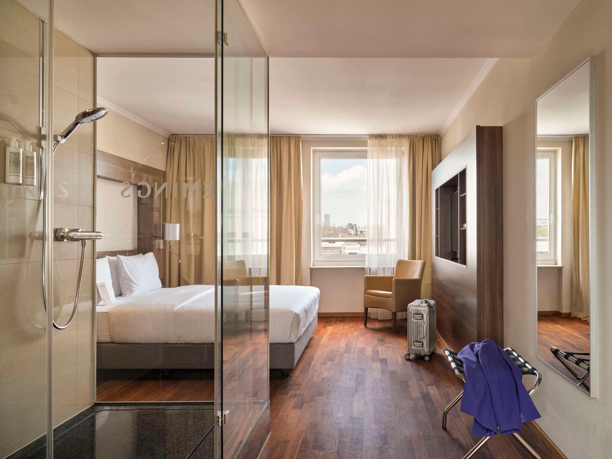 Flemings Hotel Frankfurt Main-Riverside, Room